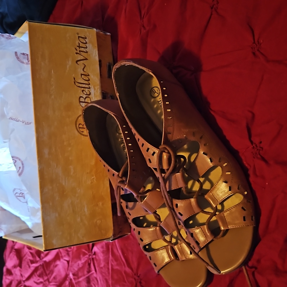 Woman sandles